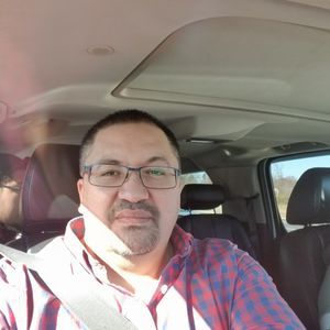 Meet your Posher, Santos